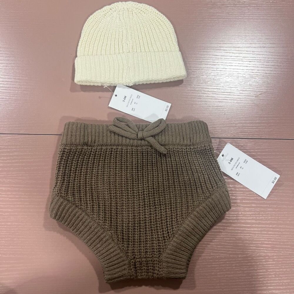 🏈 Target Grayson sweater bloomers and hat